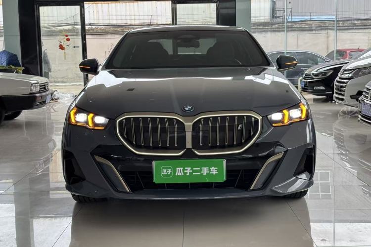 BMW i5 2024 — фото 2