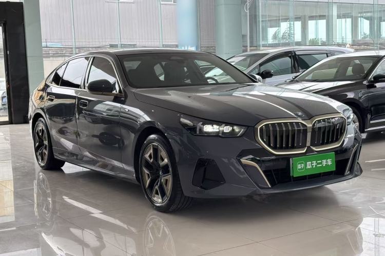 BMW i5 2024 — фото 3