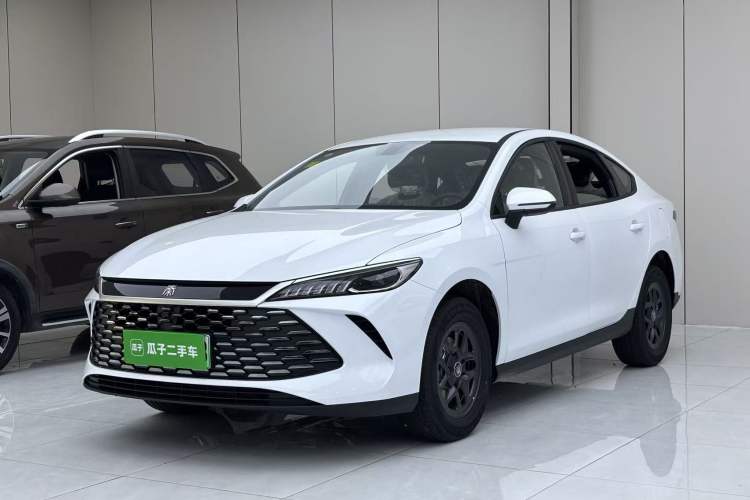 BYD Qin Plus 2025 — фото 1