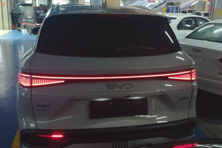 BYD sealion 05 dm i 2025 — фото 5