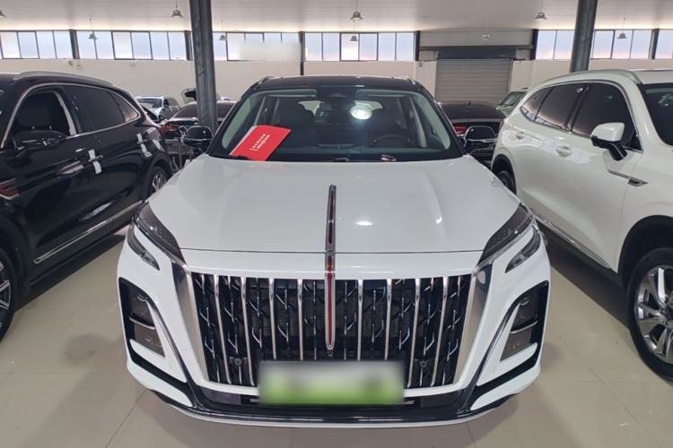 Hongqi HS3 2025 — 2