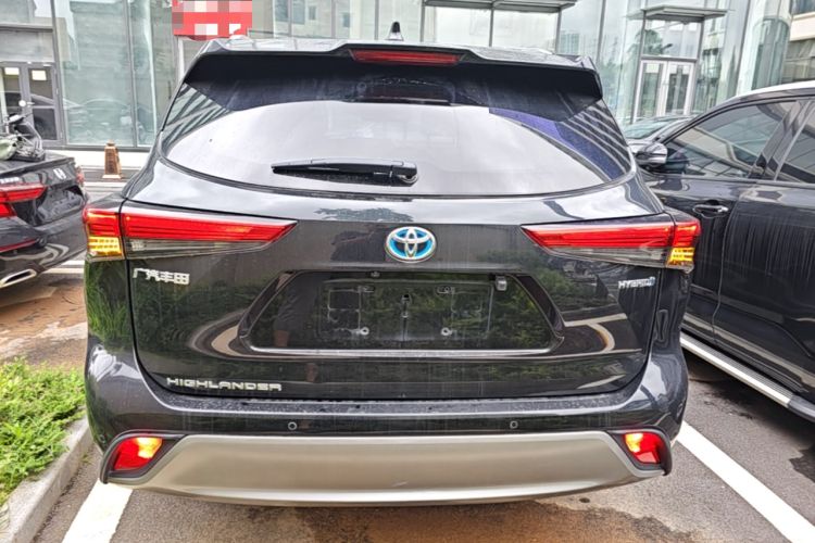 Toyota Highlander 2023 — 5