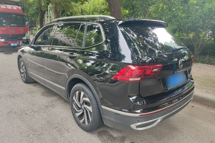 Volkswagen Tiguan L 2022 — фото 4