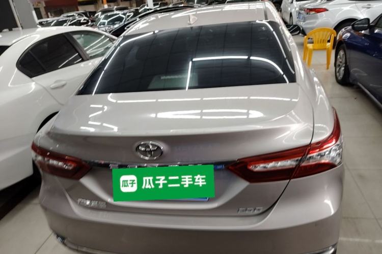 Toyota Camry 2023 — 5
