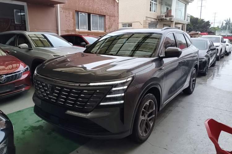 ChangAn CS75 PLUS 2025 — фото 1
