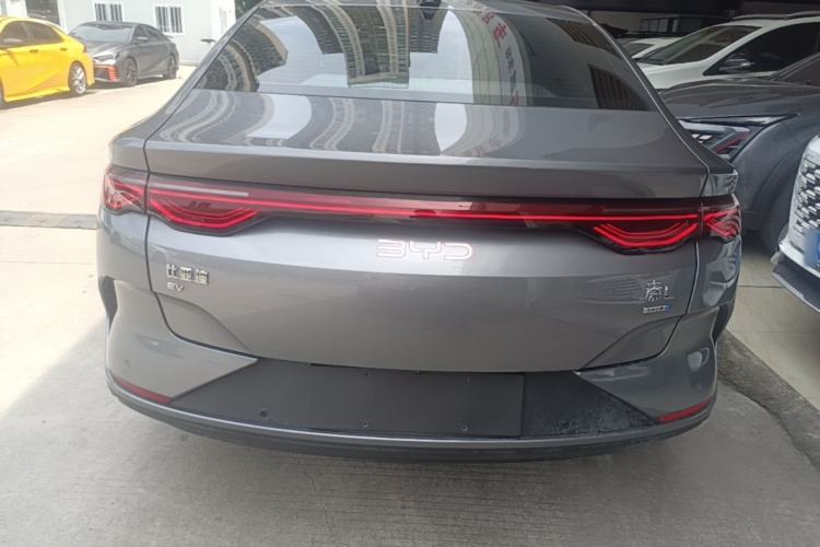 BYD Qin L 2025 — 5