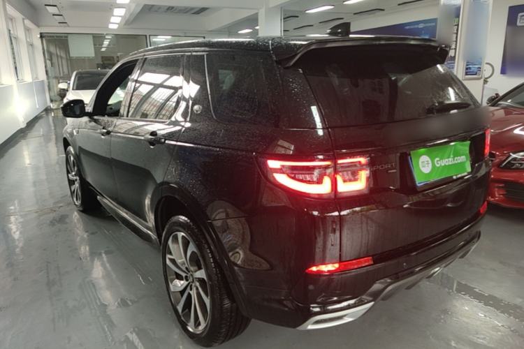 Land Rover Discovery Sport 2023 — фото 4