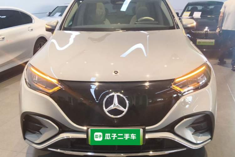 Mercedes-Benz EQE 350 2023 — 2