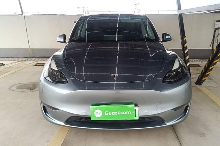 Tesla Model Y 2021 — 2