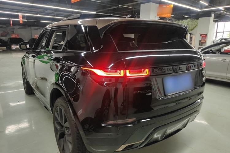 Land Rover rover range rover evoque 2023 — фото 4