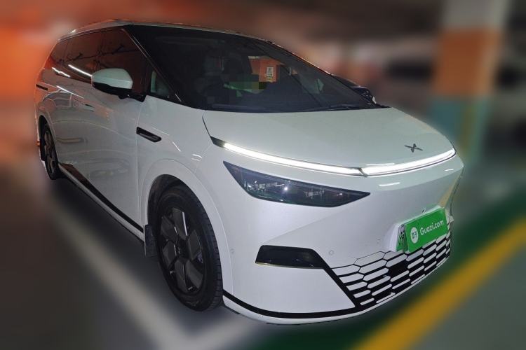 XPeng X9 2024 — 3