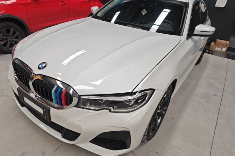 BMW 325i 2021 — фото 1