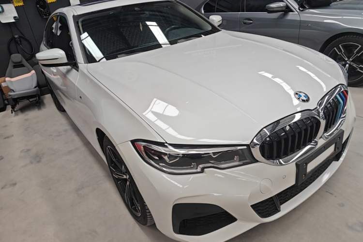 BMW 325i 2021 — фото 3