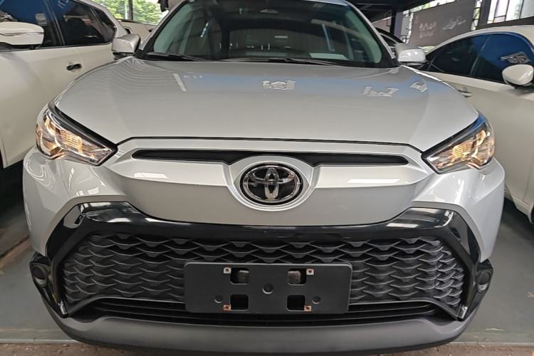 Toyota Corolla Cross 2023 — фото 2