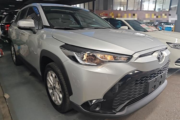 Toyota Corolla Cross 2023 — фото 3
