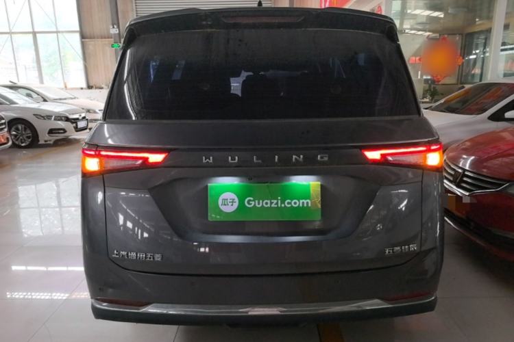 Wuling Jiachen 2022 — 5