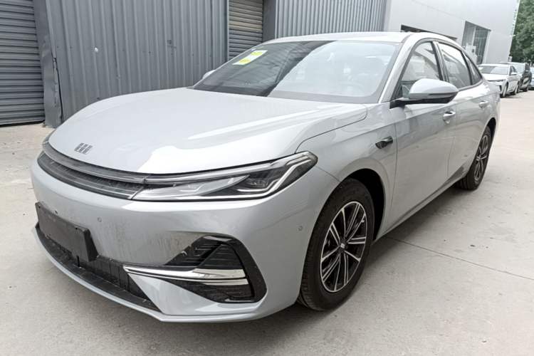 Geely Galaxy A7 2025 — фото 1