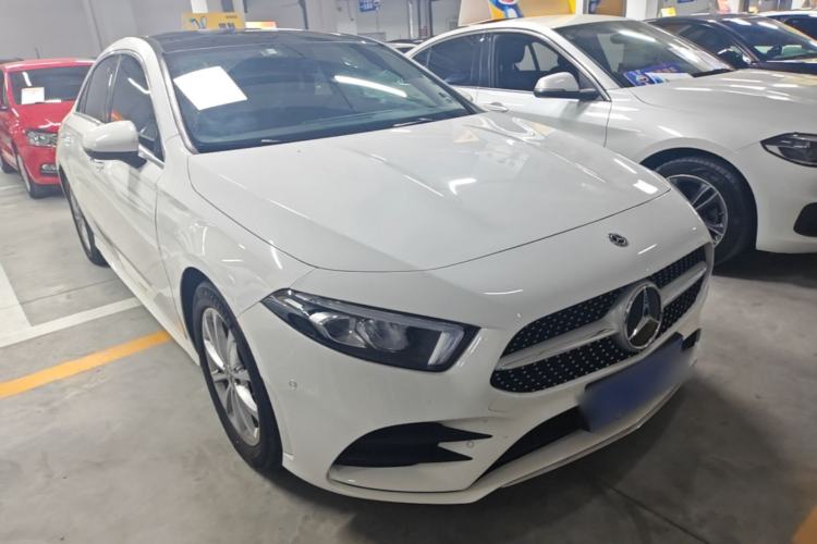 Mercedes-Benz A 200 L 2020 — фото 3