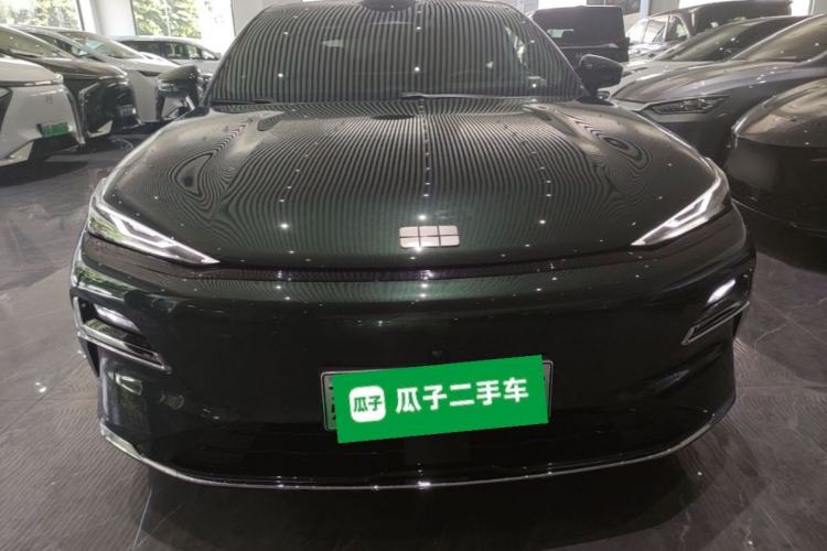 Geely Galaxy 8 2025 — 2