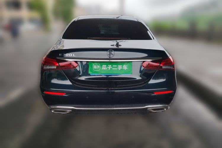 Mercedes-Benz E 300 L 2023 — 3