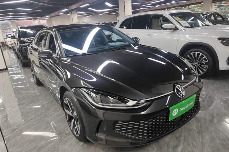 Volkswagen Lamando 2025 — 3