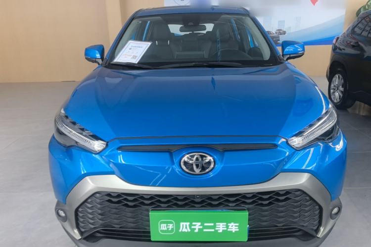 Toyota Corolla Cross 2022 — фото 2