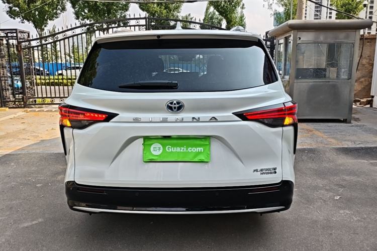 Toyota Sienna 2021 — 5