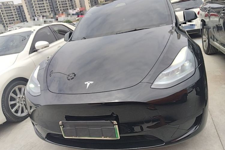 Tesla Model Y 2022 — 2