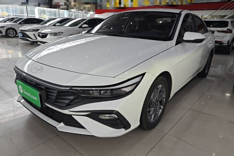Hyundai elantra 2023 — фото 1