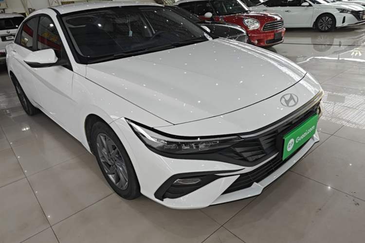 Hyundai elantra 2023 — фото 3