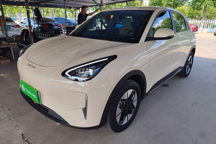 Geely Galaxy Geome 2025 — фото 1