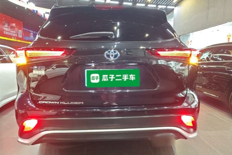 Toyota Highlander 2023 — 5