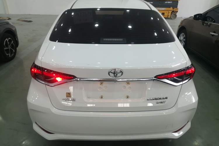 Toyota Corolla 2021 — 5