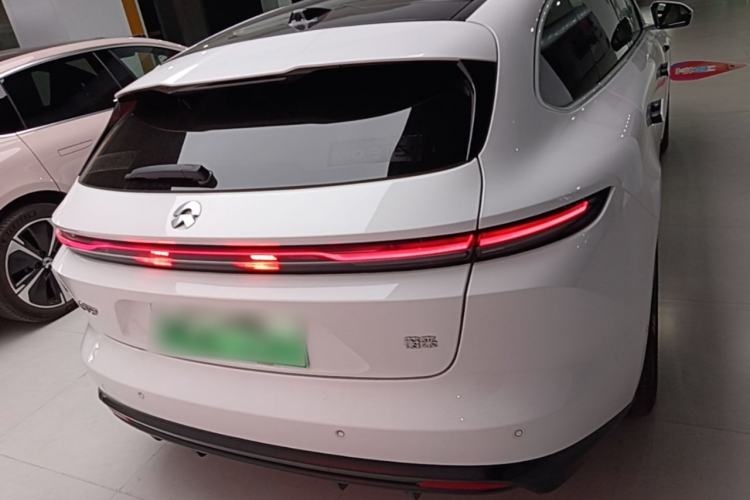 NIO ET5T 2025 — 5