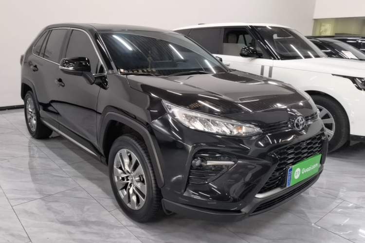 Toyota RAV4 2022 — 3