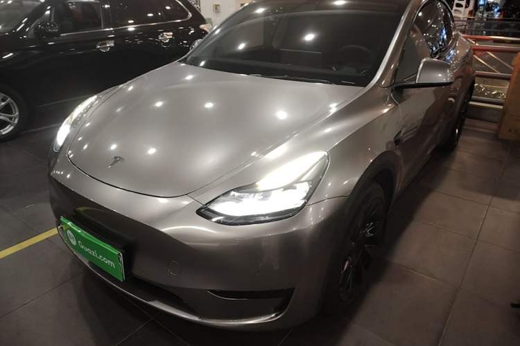 Tesla Model Y 2022 — фото 1