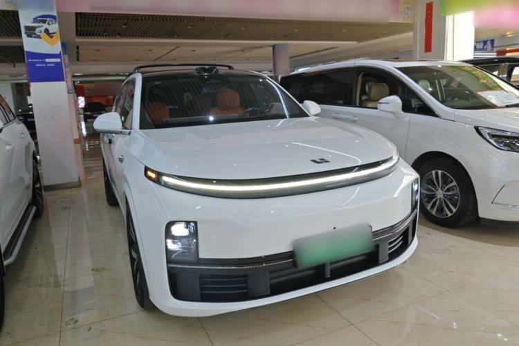 Li Auto L7 2023 — 3