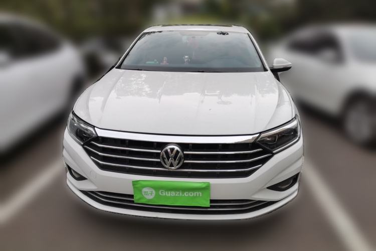 Volkswagen Sagitar 2020 — 2