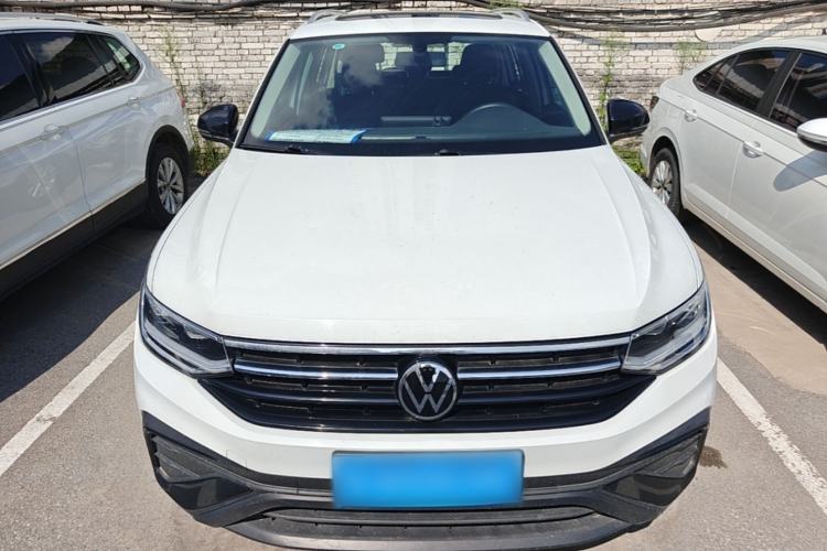 Volkswagen Tiguan L 2024 — фото 2