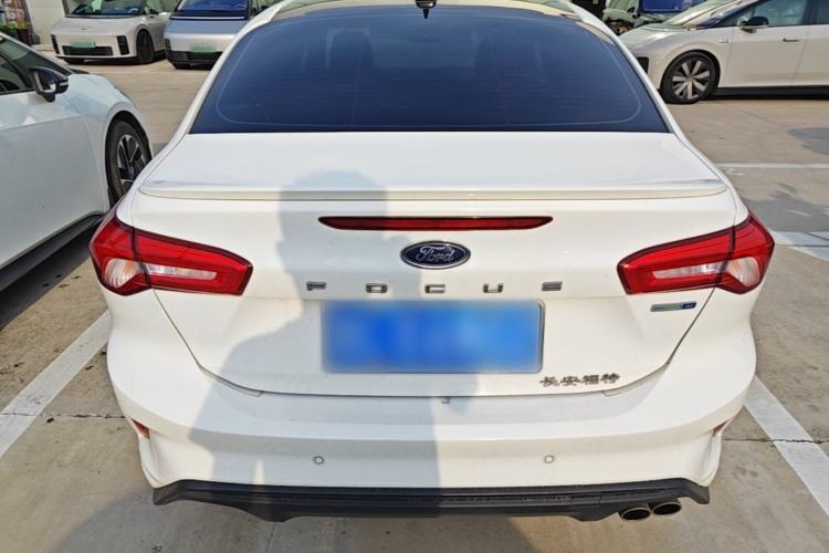 Ford Focus 2021 — 5