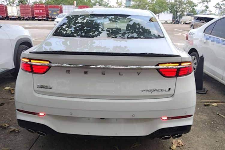 Geely Preface 2026 — 5