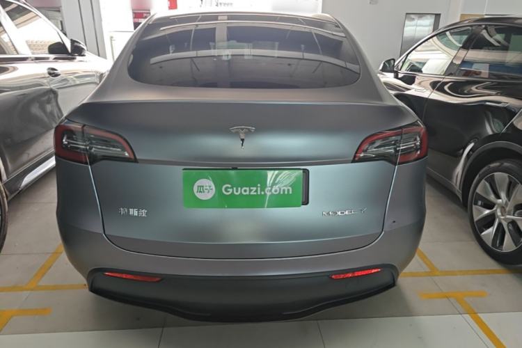 Tesla Model Y 2022 — 5