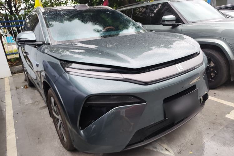 BYD Tang L 2025 — 3
