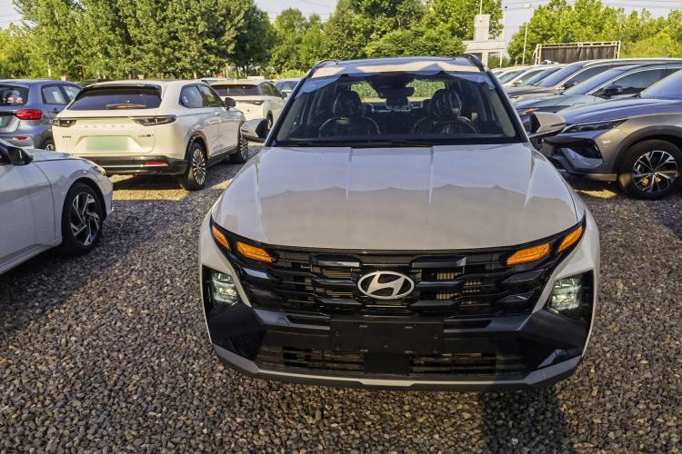 Hyundai Tucson 2025 — 2