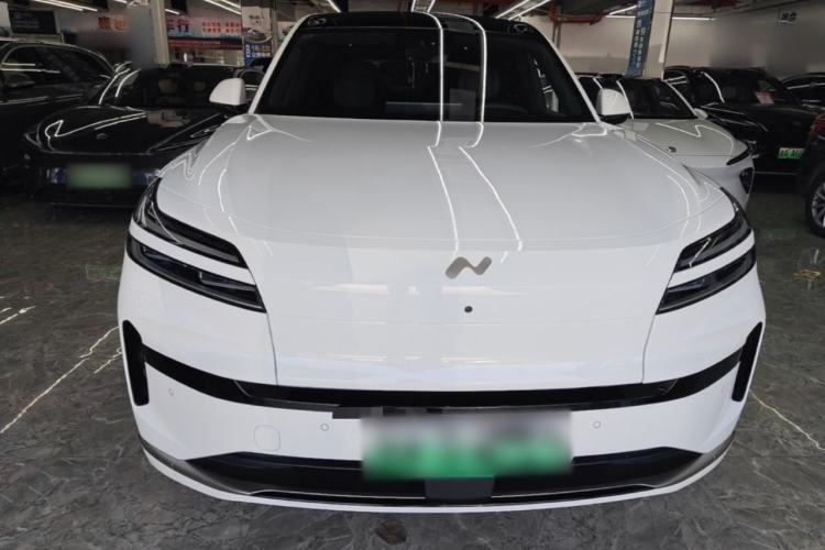 Onvo Luxeed L90 2025 — 2