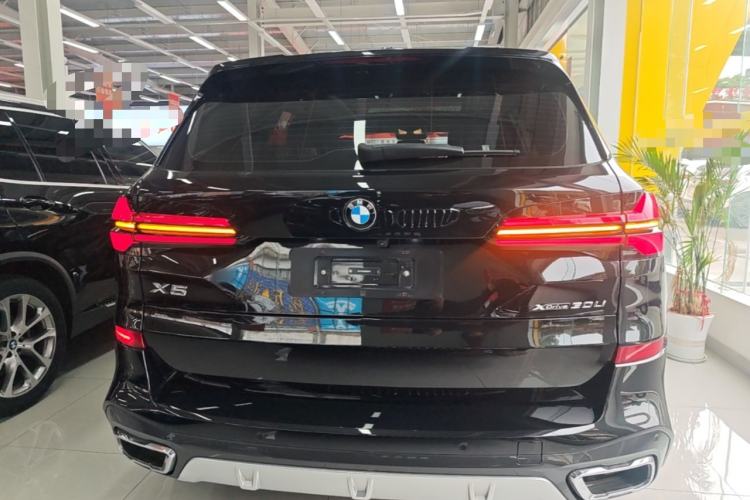 BMW X5 2023 — 5
