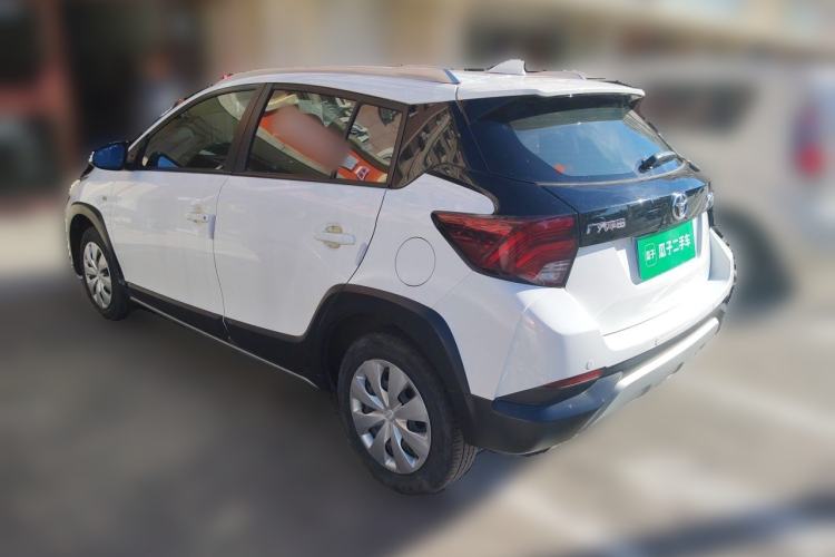 Toyota Yaris 2021 — 4