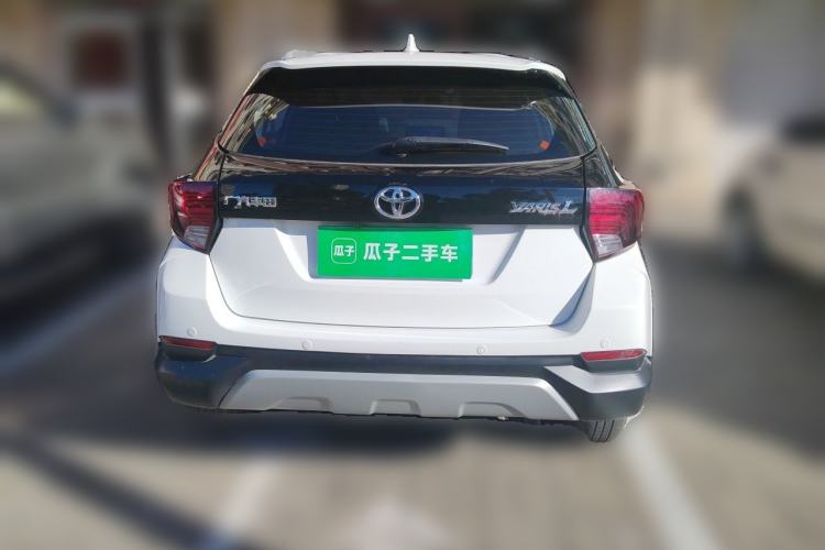 Toyota Yaris 2021 — 5