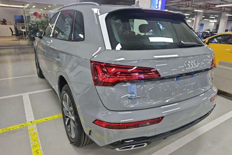 Audi q5l 2025 — фото 4
