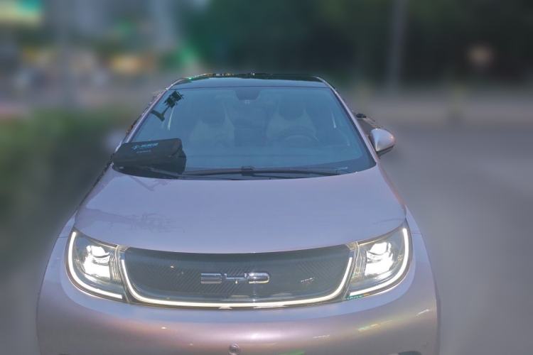 BYD Dolphin 2023 — 2